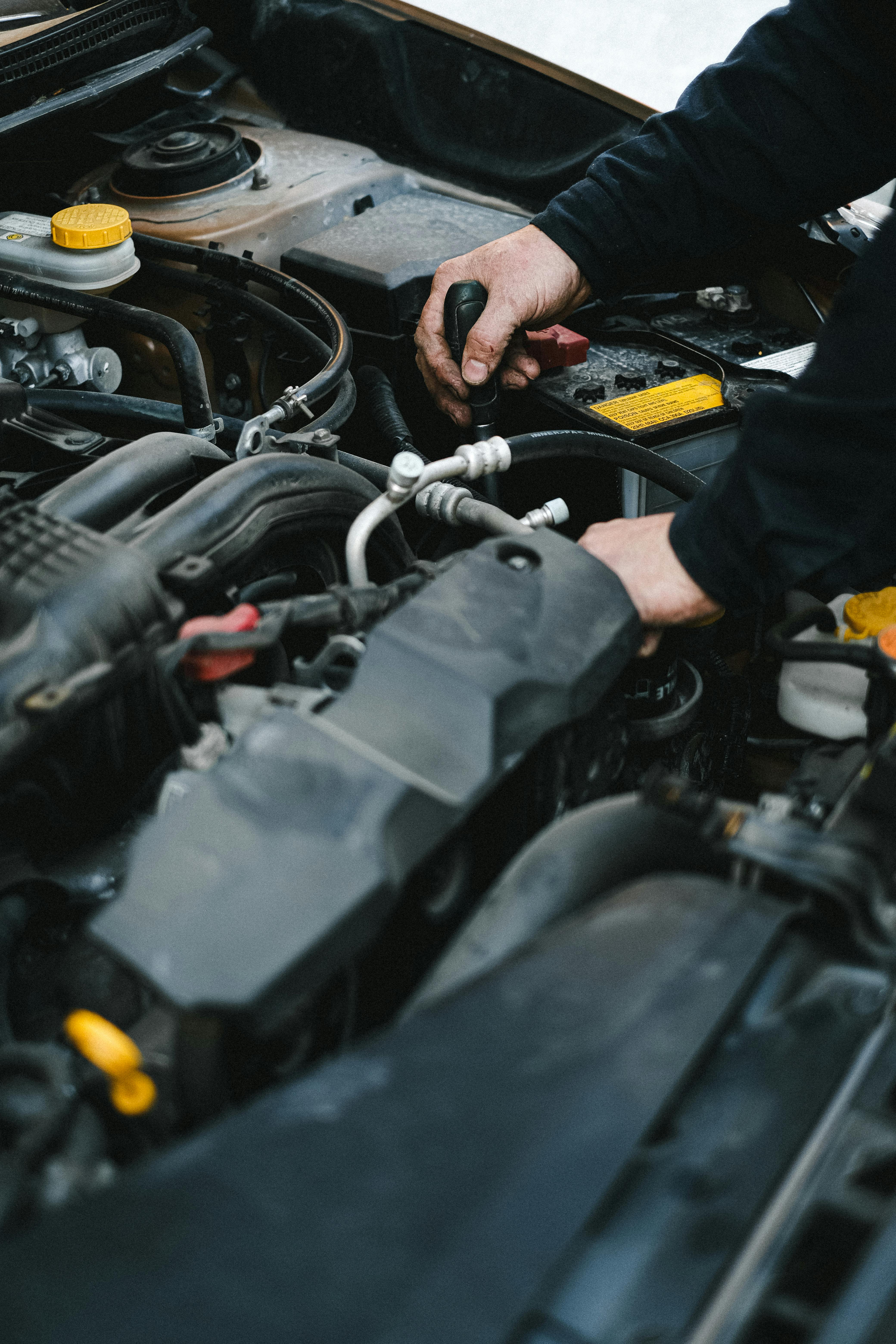 Echipa Softserv - software management service auto, digitalizare ateliere auto, România